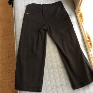 Black wide legged lulu capris